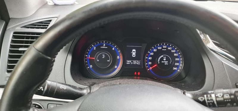 Gebraucht Hyundai i40 Style 136 PS (100 kW) 2013 Grau Kombi