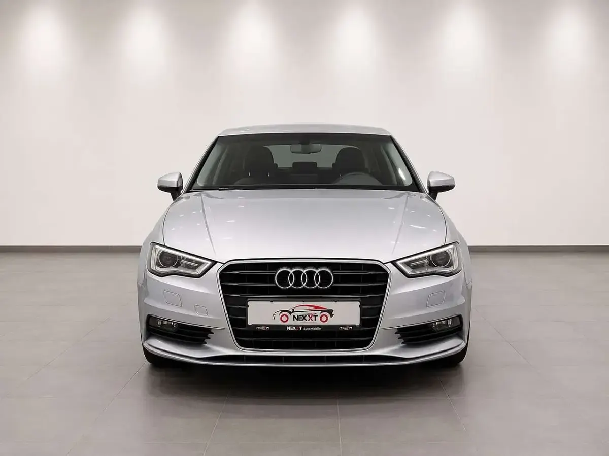 Gebraucht Audi A3 Ambiente 110 PS (80 kW) 2016 Silber Limousine