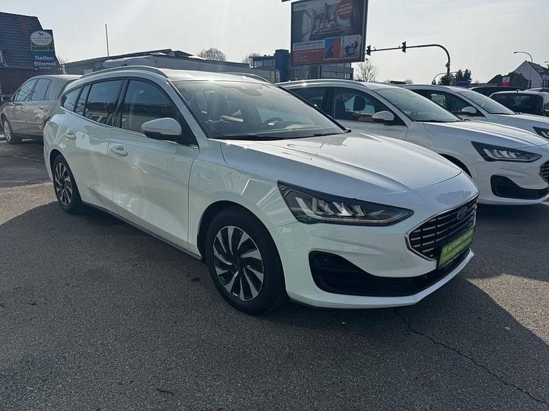 Gebraucht Ford Focus Titanium 116 PS (85 kW) 2024 Weiß Limousine