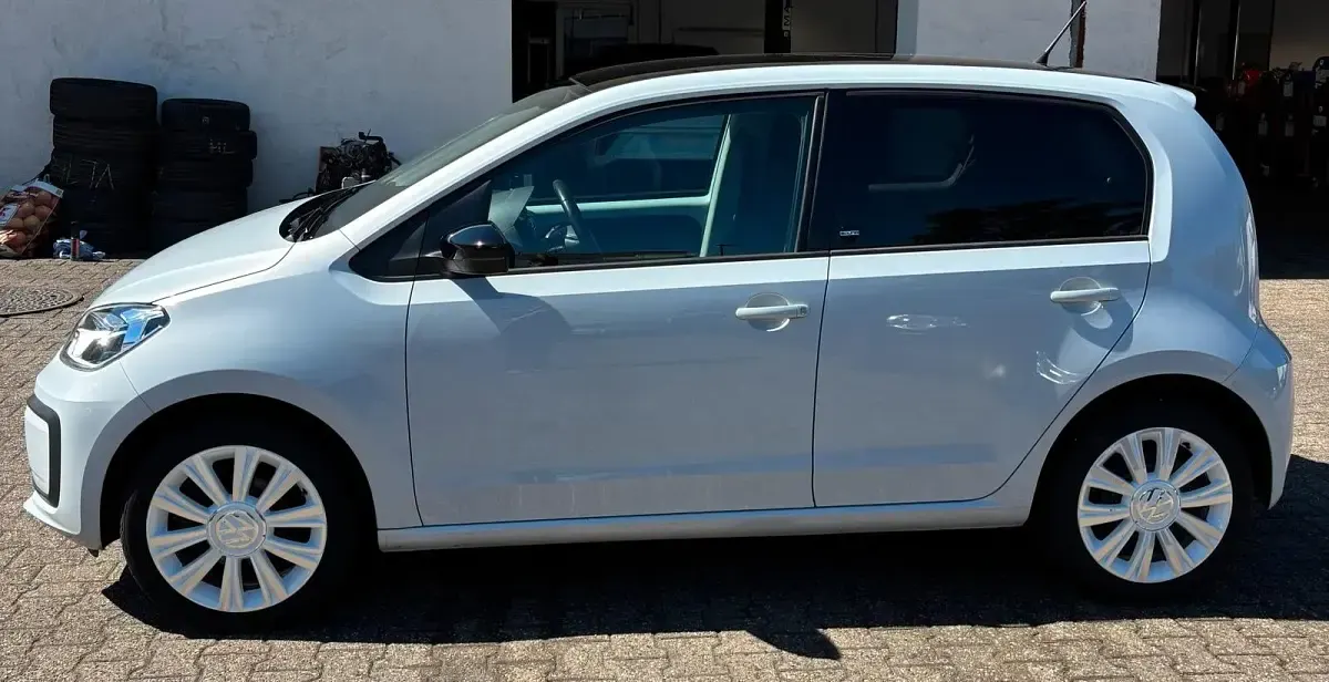 Second-hand VW up! Sound 75 CP (55 kW) 2017 Alb Hatchback