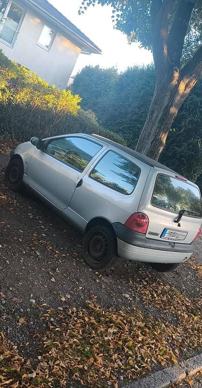 Grau Gebraucht 2003 Renault Twingo Kleinwagen | 900 € - Bild 1/1
