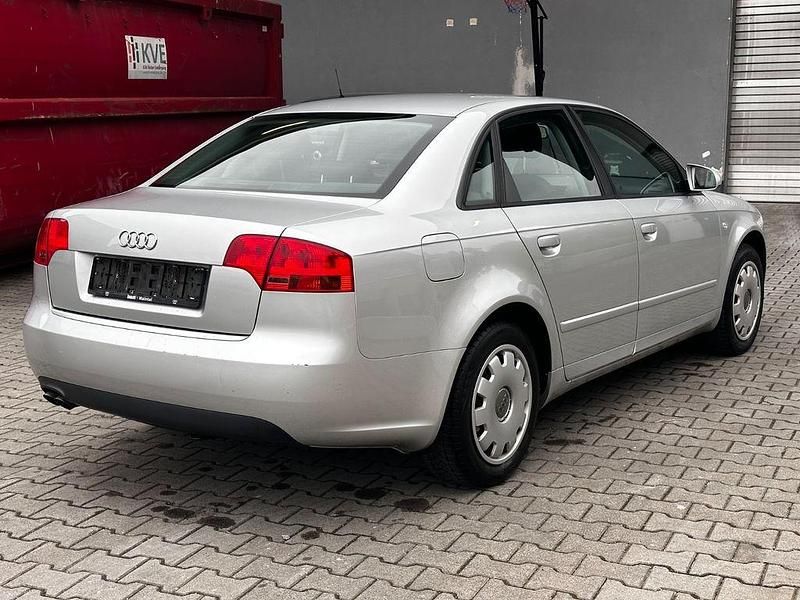 Gebraucht Audi A4 116 PS (85 kW) 2007 Silber Limousine