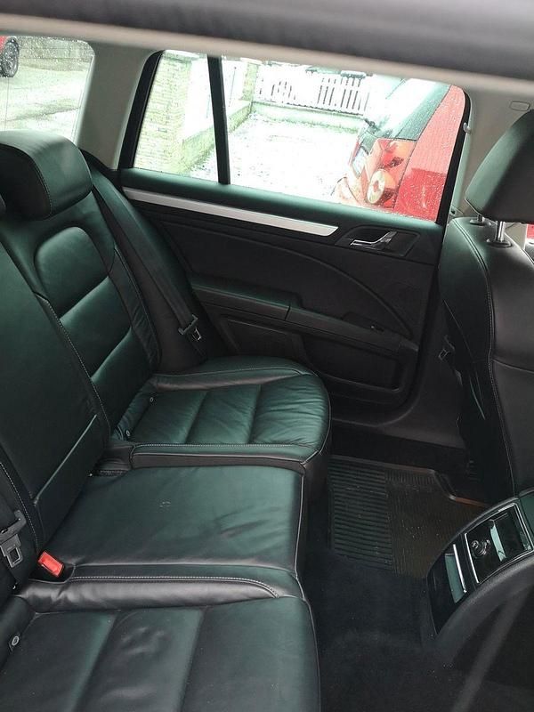 Gebraucht Skoda Superb Elegance 260 PS (191 kW) 2010 Braun Kombi