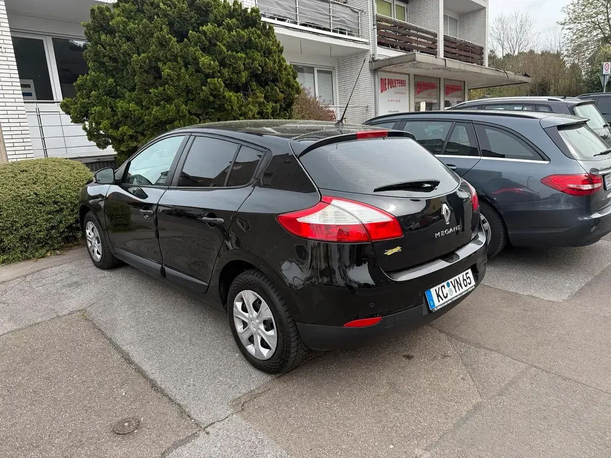 Gebraucht Renault Mégane III 110 PS (80 kW) 2011 Schwarz Kleinwagen