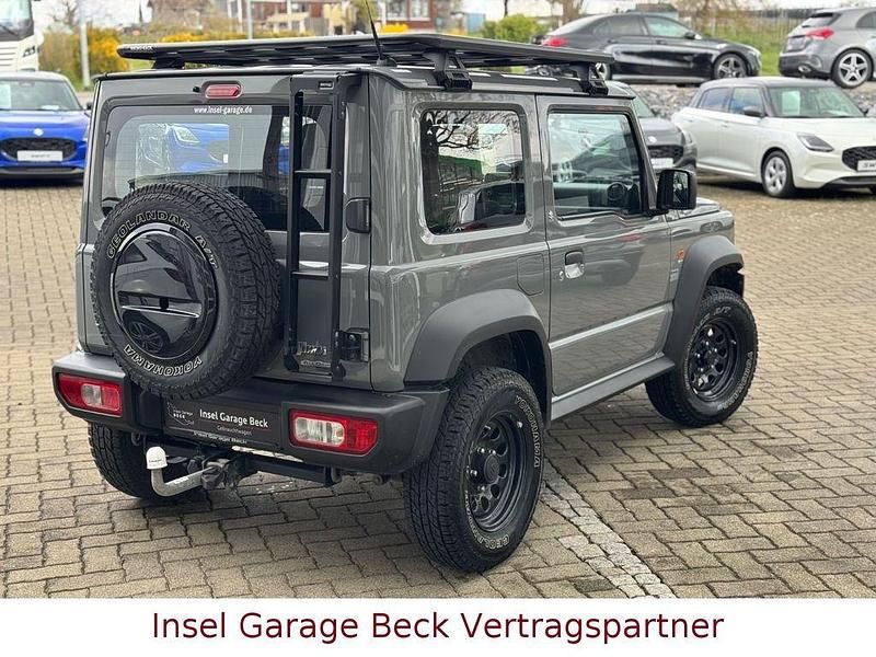 Gebraucht Suzuki Jimny 102 PS (75 kW) 2023 Grau SUV