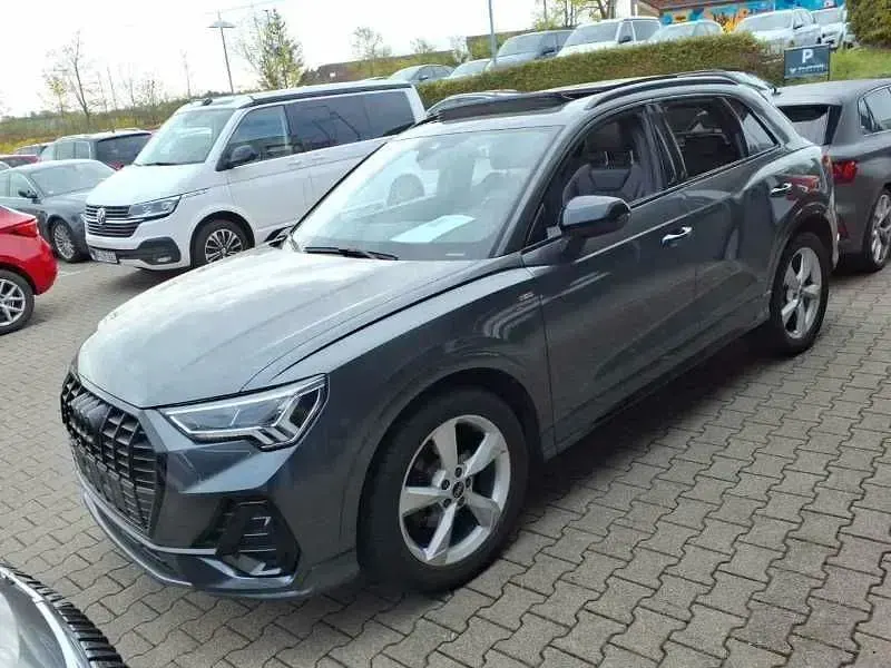 Gebraucht Audi Q3 S-Line 150 PS (110 kW) 2023 Grau SUV