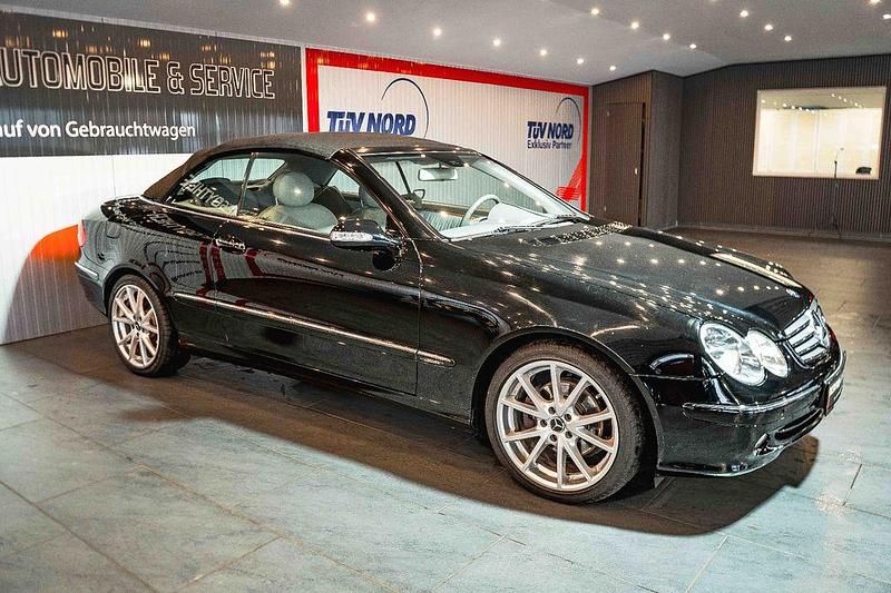 Gebraucht Mercedes CLK200 Elegance 163 PS (119 kW) 2003 Schwarz Cabrio