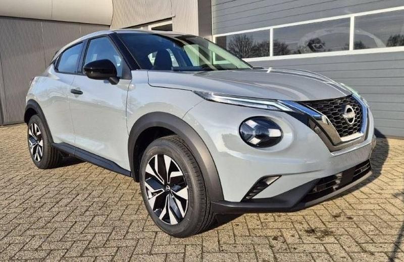 Neu Nissan Juke Acenta 114 PS (83 kW) 2026 Grau SUV