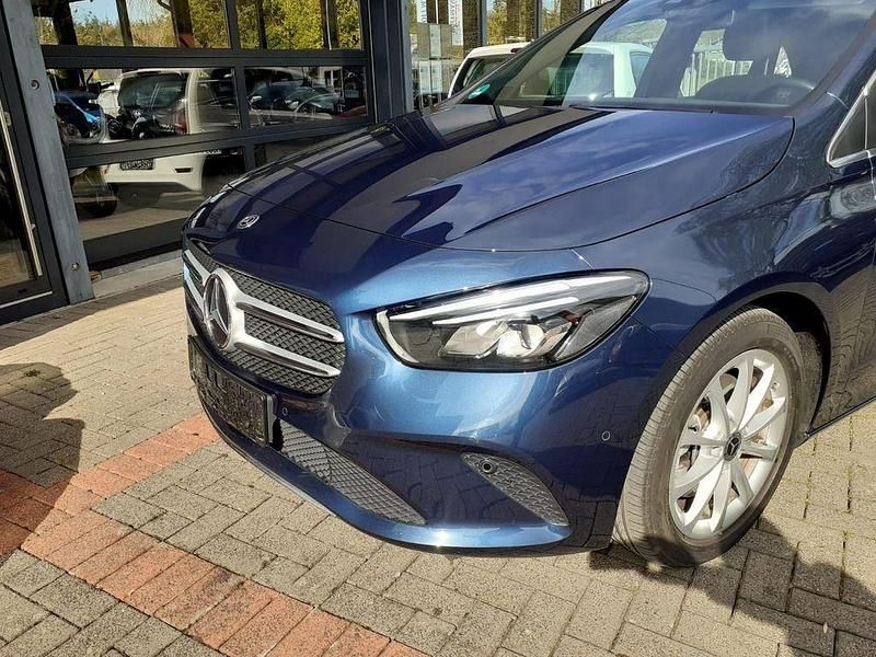Gebraucht Mercedes B220 Progressive 190 PS (139 kW) 2019 Grau Van / Kleinbus