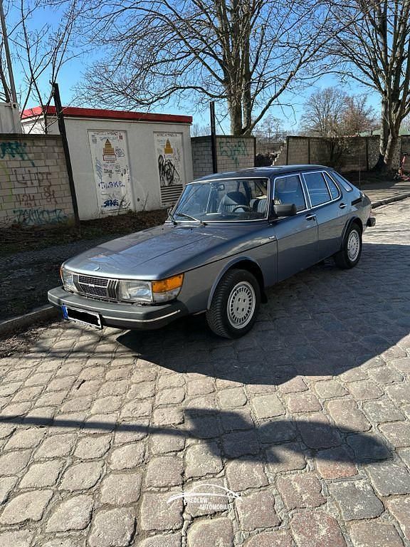 Grau Gebraucht 1982 Saab 900 Limousine | 3.500 € - Bild 1/4