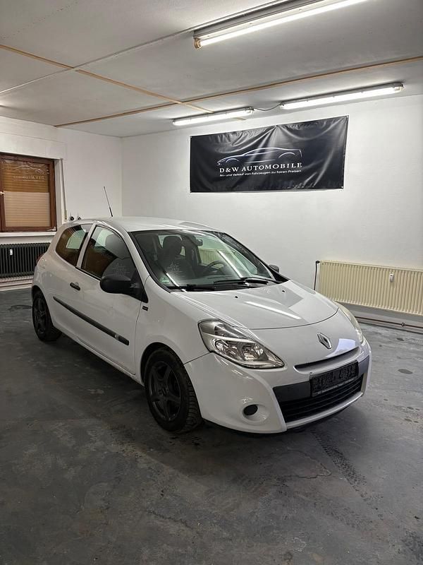 Gebraucht Renault Clio IV 75 PS (55 kW) 2012 Weiß Kleinwagen