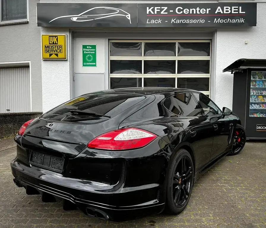 Gebraucht Porsche Panamera Turbo 500 PS (367 kW) 2010 Schwarz Limousine
