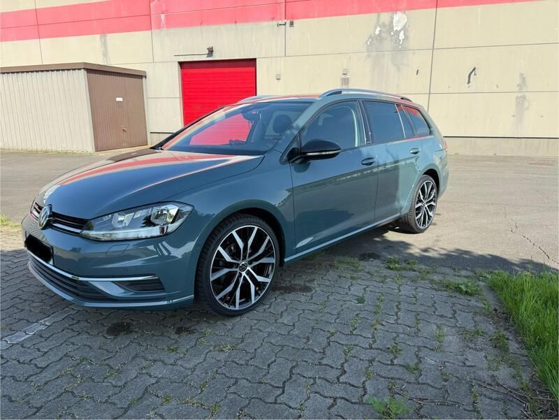 Andere außenfarben Gebraucht 2019 VW Golf VII IQ Drive Kombi | 15.599 € (Fairer Preis) - Bild 1/4