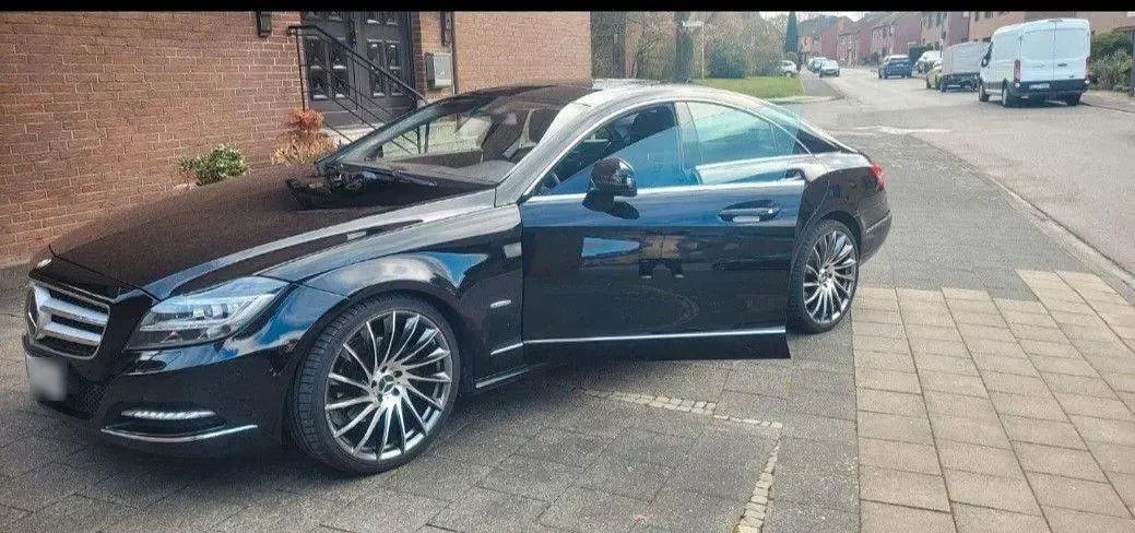 Gebraucht Mercedes CLS350 265 PS (194 kW) 2011 Schwarz Coupé