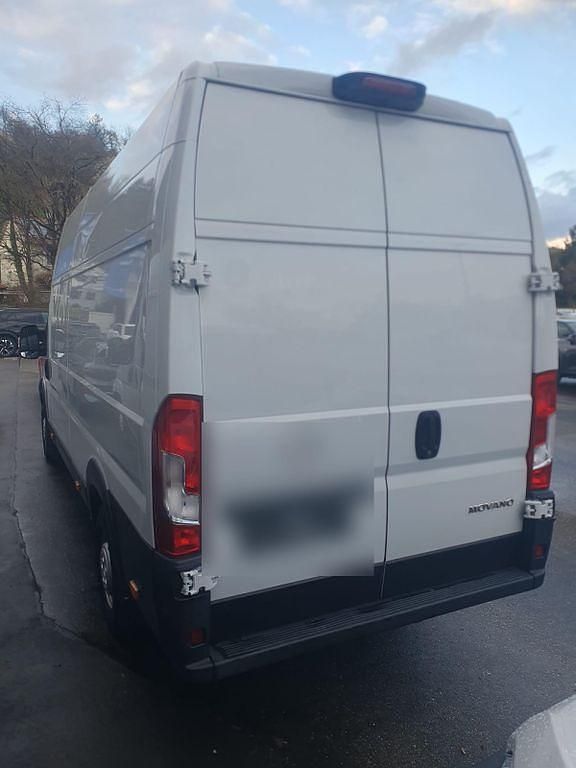 Gebraucht Opel Movano 140 PS (102 kW) 2023 Schwarz Van