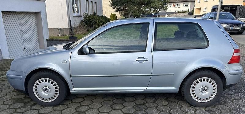 Gebraucht VW Golf IV Pacific 110 PS (80 kW) 2003 Silber Limousine