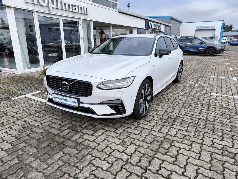 Gebraucht Volvo V90 Plus 257 PS (189 kW) 2024 Crystal white / metallic Kombi