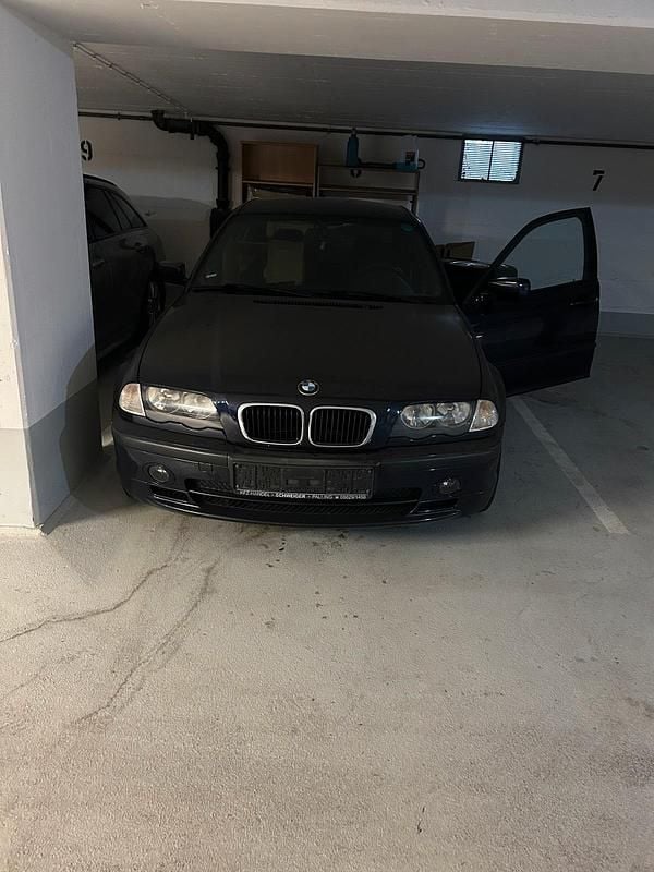 Gebraucht BMW 320 150 PS (110 kW) 2002 Andere farben Limousine