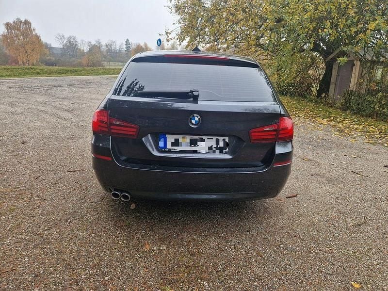 Gebraucht BMW 530 258 PS (189 kW) 2015 Grau Kombi