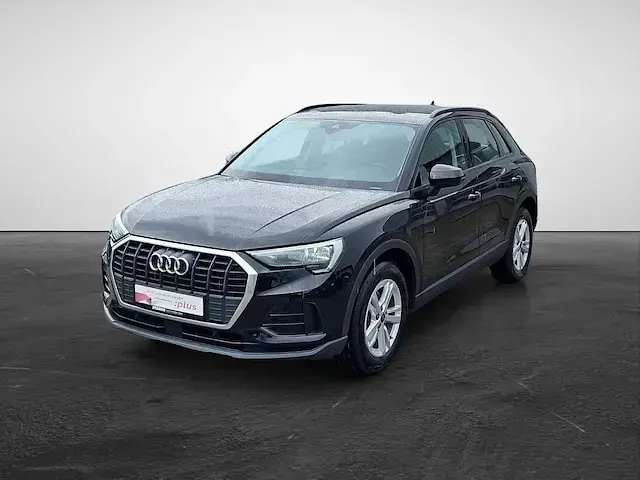 Gebraucht Audi Q3 Ambiente 150 PS (110 kW) 2023 Mythosschwarz metallic SUV