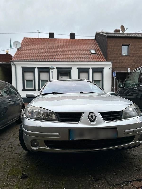 Gebraucht Renault Laguna II 130 PS (95 kW) 2007 Silber Limousine