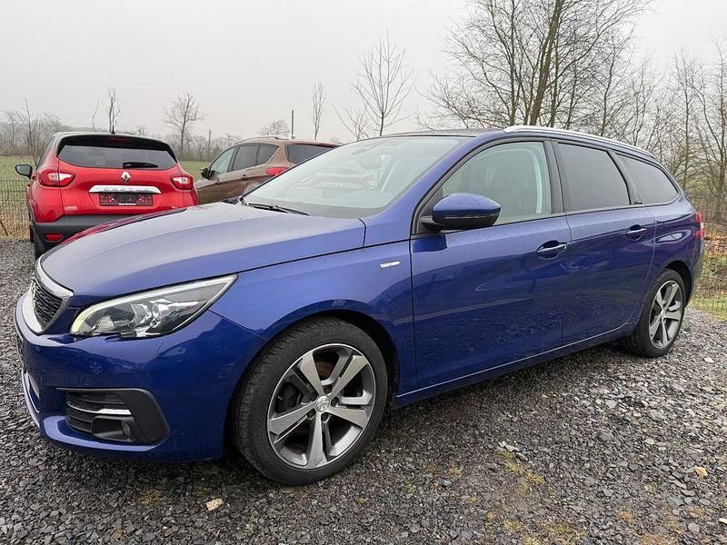 Gebraucht Peugeot 308 SW 131 PS (96 kW) 2018 Blau Kombi