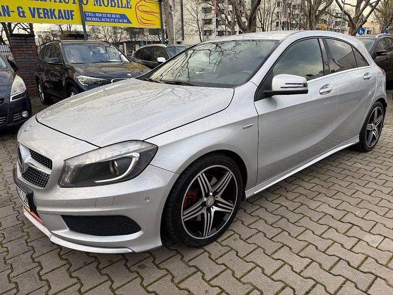 Silber Gebraucht 2014 Mercedes A250 AMG line Limousine | 10.850 € (Superpreis) - Bild 1/4