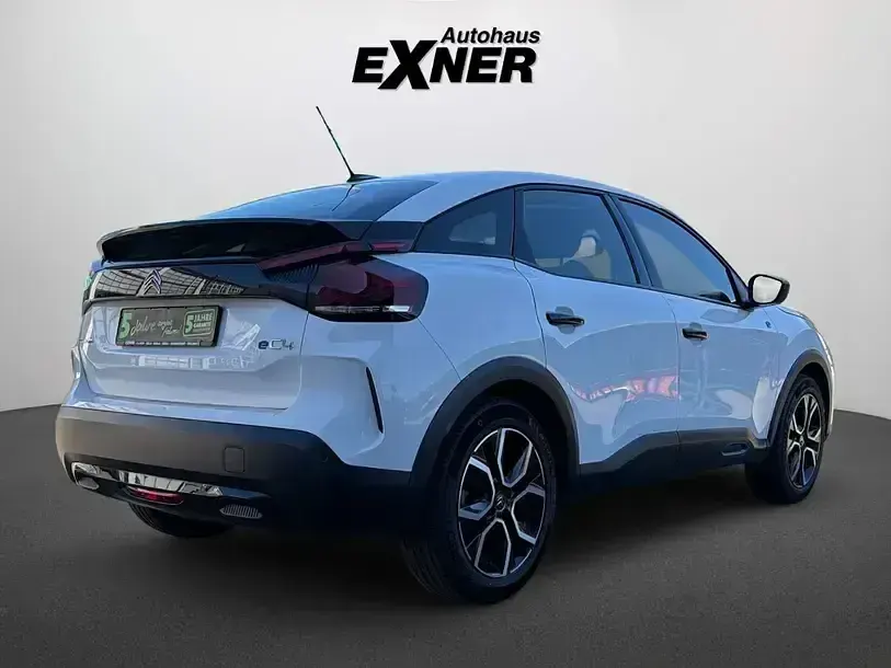 Second-hand Citroën e-C4 Feel 100 kW (136 CP) 2023 Alb Berlinǎ