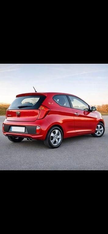 Second-hand Kia Picanto 69 CP (50 kW) 2013 Roșu Hatchback