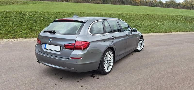 Gebraucht BMW 530 258 PS (189 kW) 2016 Silber Kombi