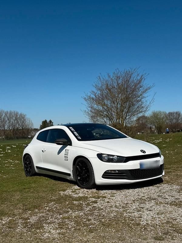 Second-hand VW Scirocco 200 CP (147 kW) 2008 Alb Coupe