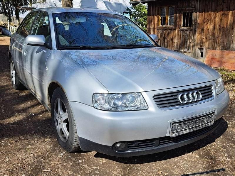 Używany Audi A3 101 KM (74 kW) 2003 Srebrny Hatchback