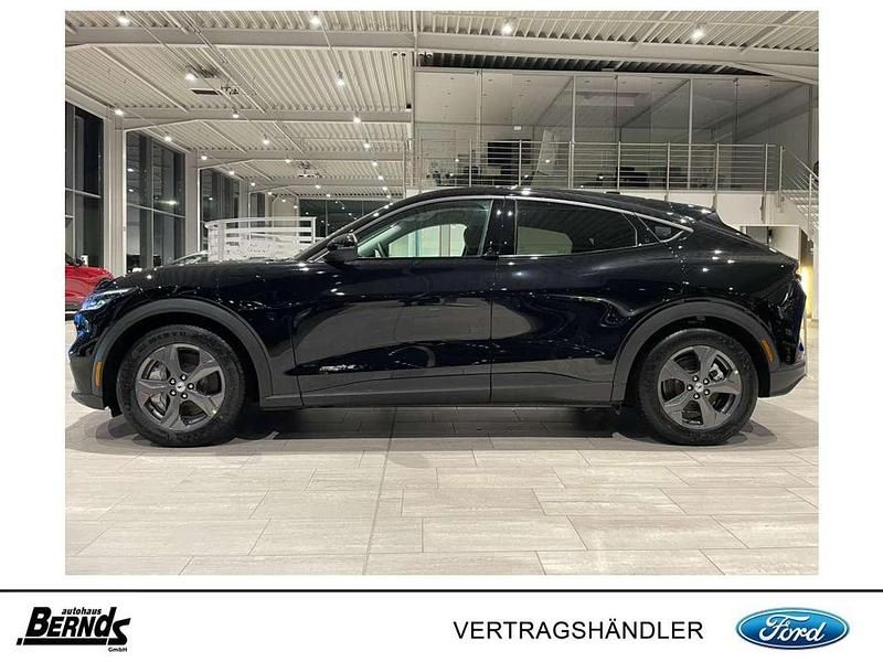 Gebraucht Ford Mustang Mach-E 197 kW (269 PS) 2022 Iridiumschwarz metallic SUV