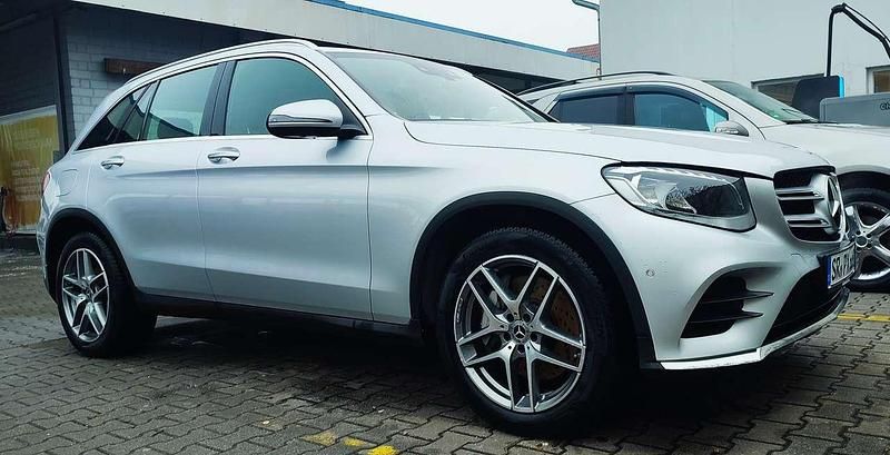 Gebraucht Mercedes GLC350 AMG line 258 PS (189 kW) 2017 Silber SUV