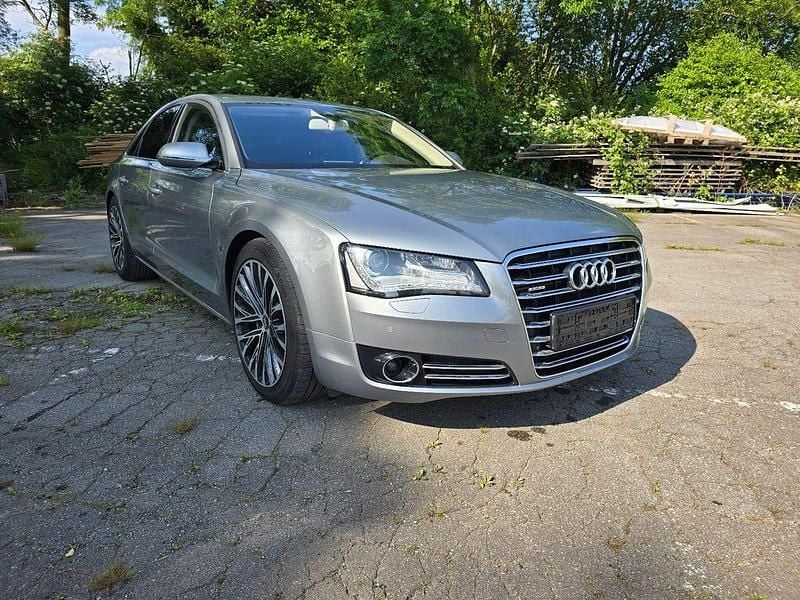 Gebraucht Audi A8 Ambiente 351 PS (258 kW) 2011 Silber Limousine
