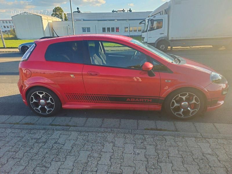 Gebraucht Abarth Punto Evo 179 PS (131 kW) 2013 Rot Kleinwagen