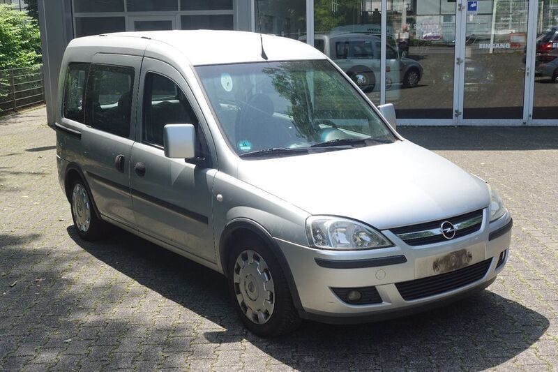 Starsilber/silver iii Gebraucht 2008 Opel Combo Edition Van / Kleinbus | 1.250 € (Guter Preis) - Bild 1/4