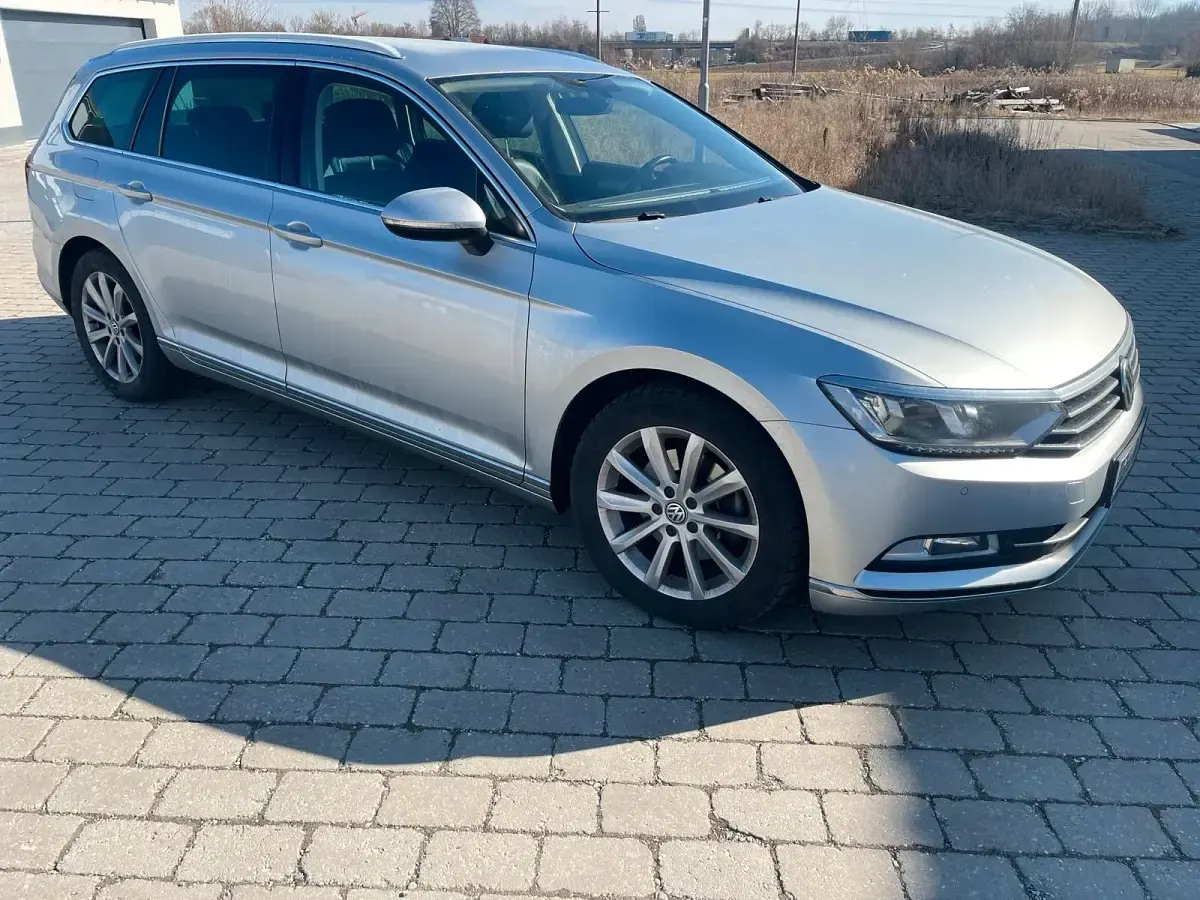 Gebraucht VW Passat 150 PS (110 kW) 2015 Silber Limousine
