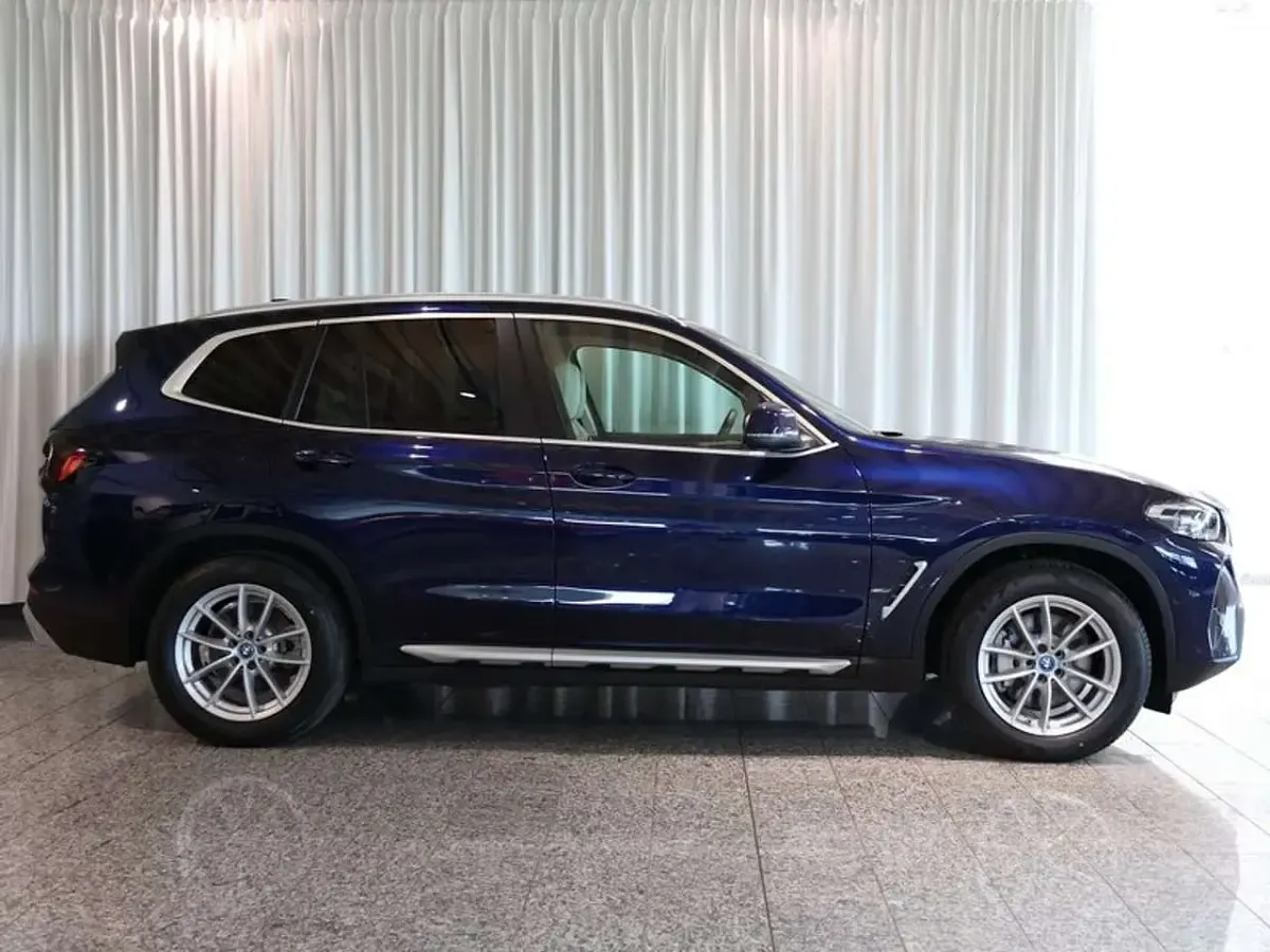 Gebraucht BMW X3 Sport Line 184 PS (135 kW) 2023 Bmw individual tansanitblau SUV