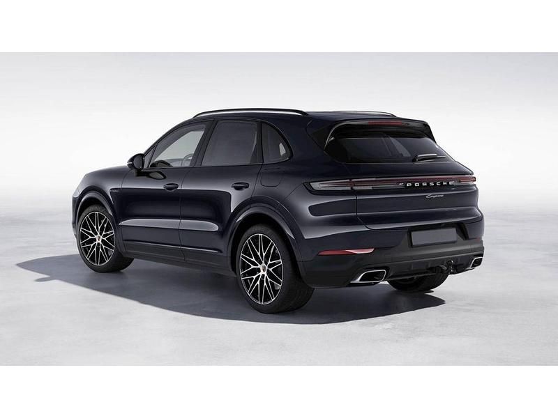Gebraucht Porsche Cayenne 470 PS (345 kW) 2024 Schwarz SUV