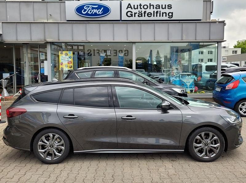 Gebraucht Ford Focus ST-Line 155 PS (114 kW) 2024 Grau Kombi