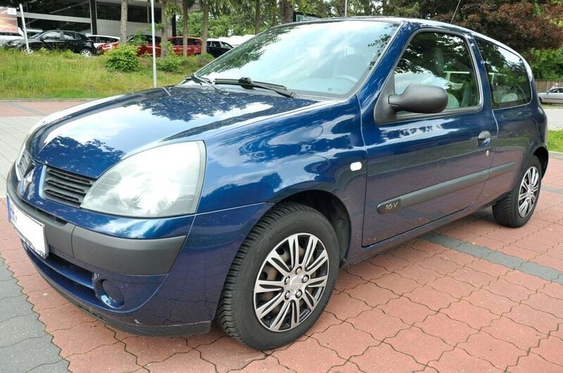 Blau Gebraucht 2005 Renault Clio II Campus Limousine | 2.900 € (Etwas zu teuer) - Bild 1/4