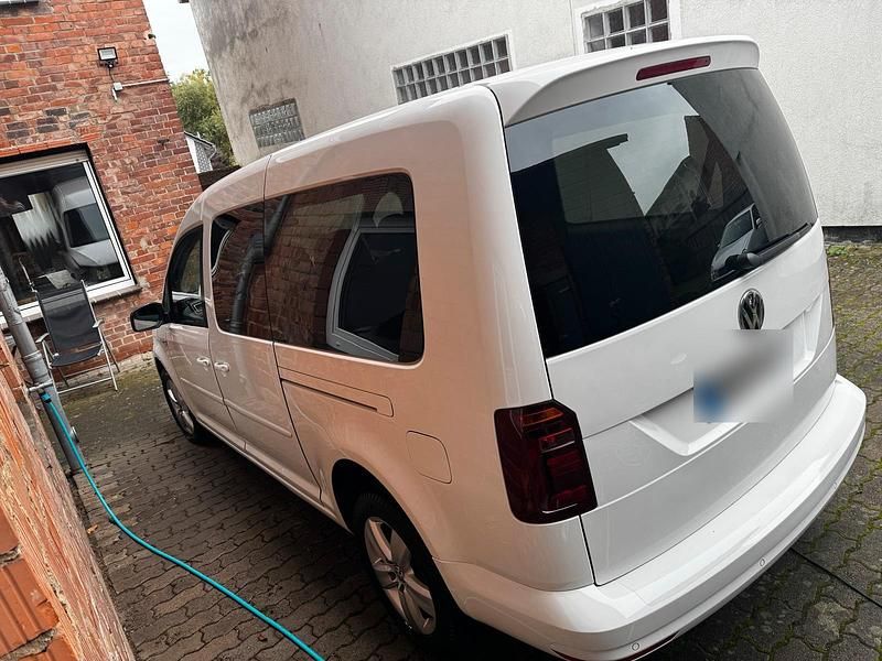 Gebraucht VW Caddy Maxi 102 PS (75 kW) 2016 Weiß Van / Kleinbus