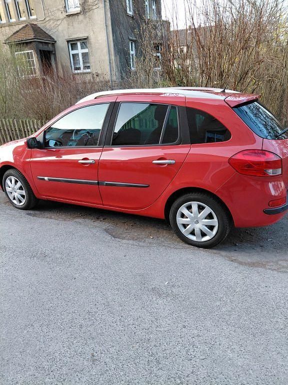 Gebraucht Renault Clio II 101 PS (74 kW) 2008 Rot Limousine