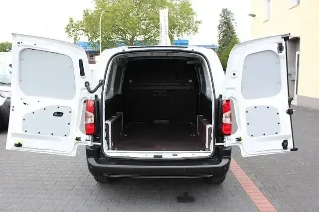 Gebraucht Citroën e-Berlingo 131 PS (96 kW) 2025 Weiss Van / Kleinbus