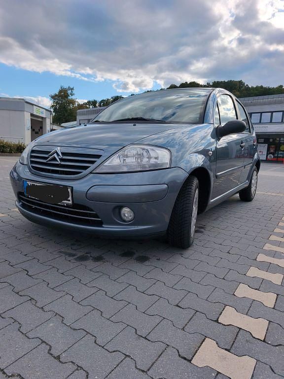 Grau Gebraucht 2005 Citroën C3 Advance Kleinwagen | 1.690 € (Guter Preis) - Bild 1/4