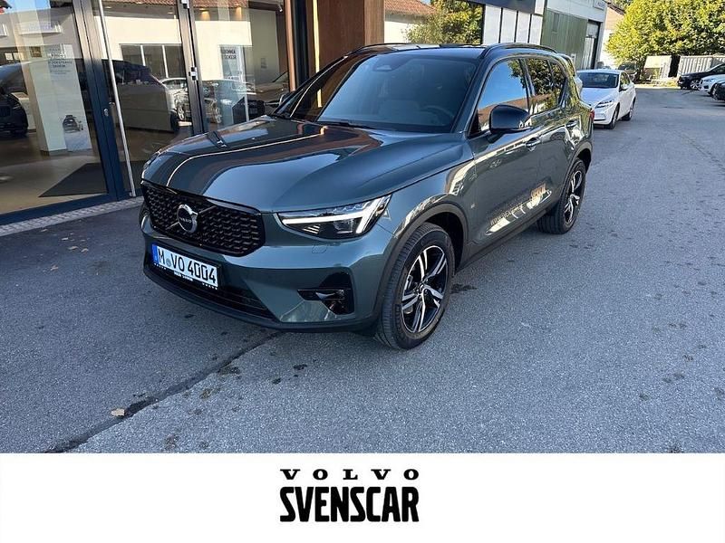 Gebraucht Volvo XC40 Plus 163 PS (119 kW) 2025 Gruen SUV