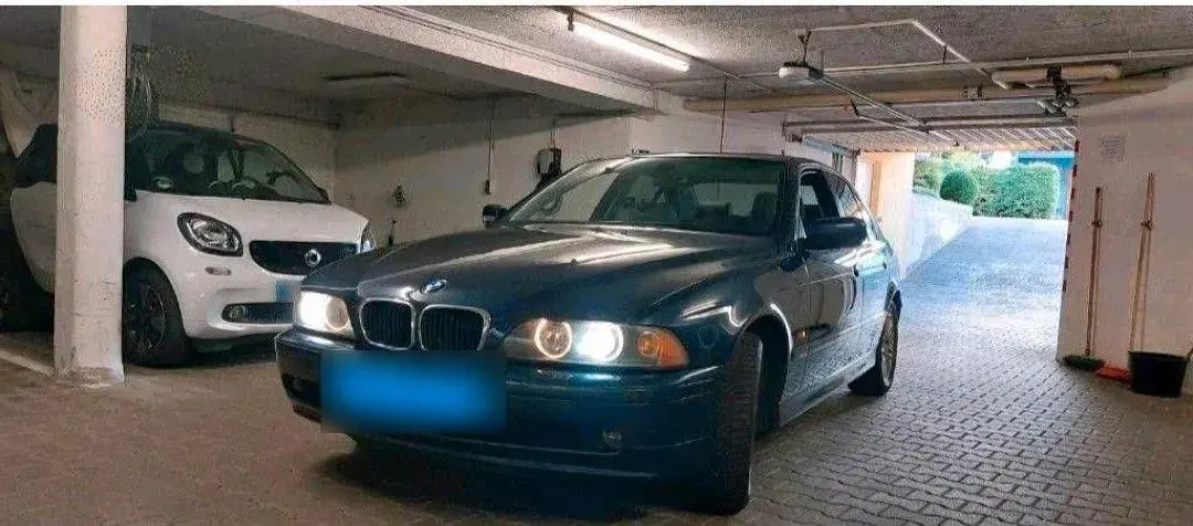 Second-hand BMW 525 192 CP (141 kW) 2002 Albastru Berlinǎ