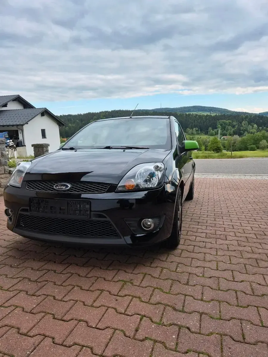 Gebraucht Ford Fiesta ST-Line 69 PS (50 kW) 2008 Schwarz Kleinwagen
