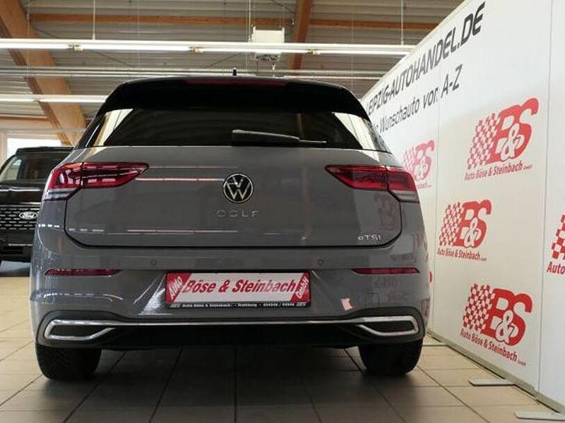 Gebraucht VW Golf VIII Move 150 PS (110 kW) 2023 Grau Limousine